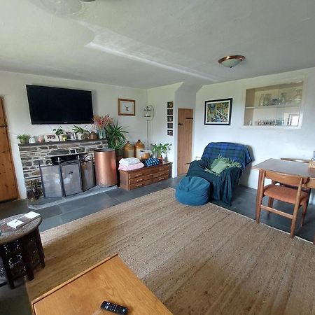 Rural Historic Farmhouse - A Peaceful Escape West Down 외부 사진